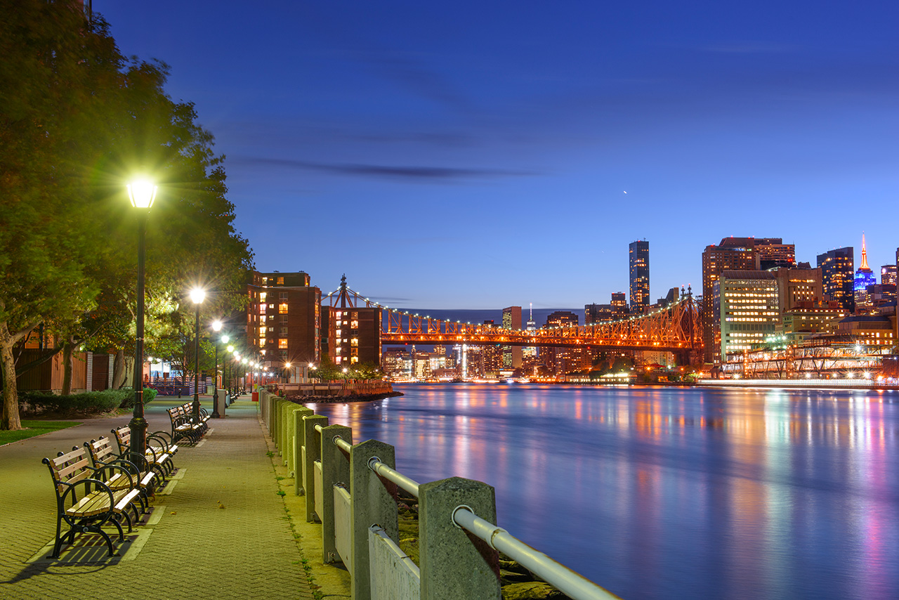 Manhattan skyline from Roosevelt Island